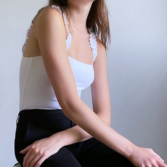 Aritzia Ruffle Strap Knit Firecracker Bodysuit Tank Top Blouse Elevated Basic - Picture 5 of 11